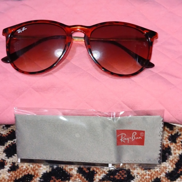 SALE 🤩 Ray.Ban sunglasses with case and microfiber cloth - Picture 12 of 12